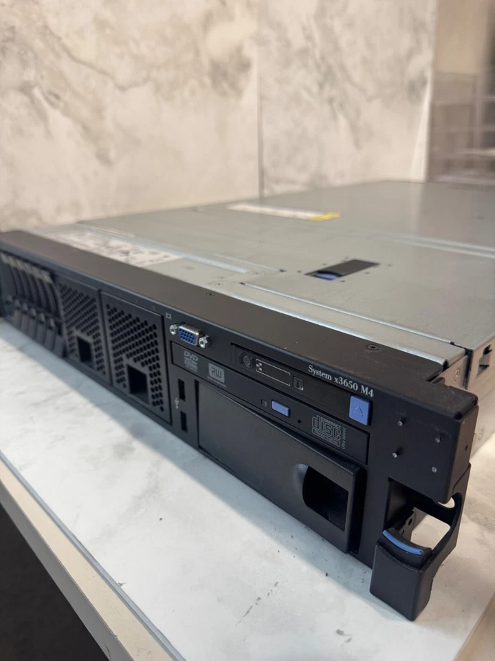 Server Rack IBM System x3650 M4 7915-K8G Xeon 2x PSU 160Gb Ram