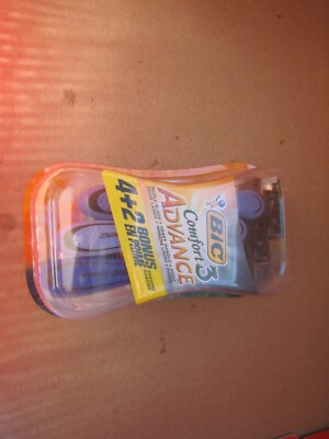 BiC Comfort 3 Advance Disposable Mens Razor 4+ 2 Razors 3 Blades