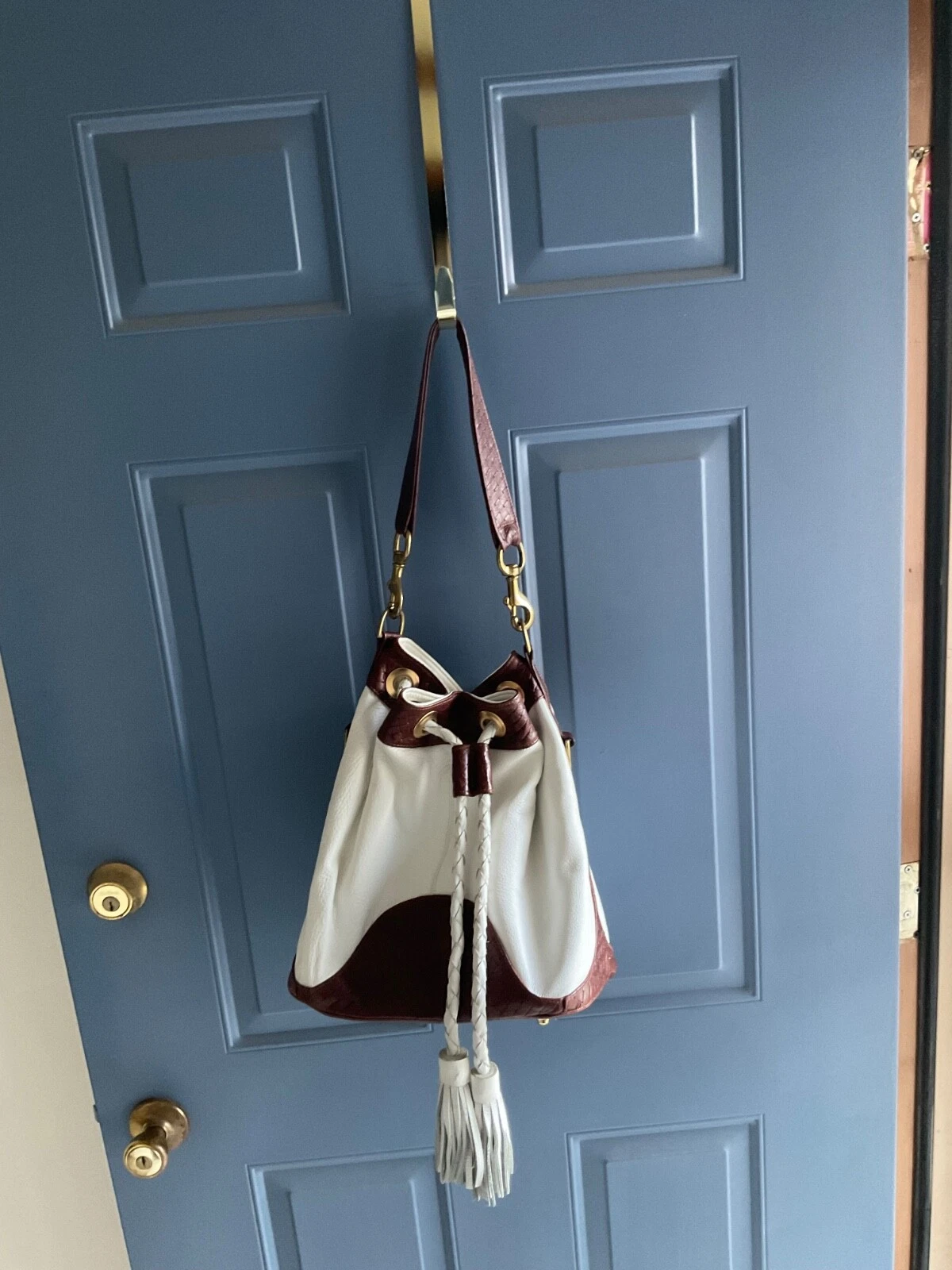 Picture 4 of 8