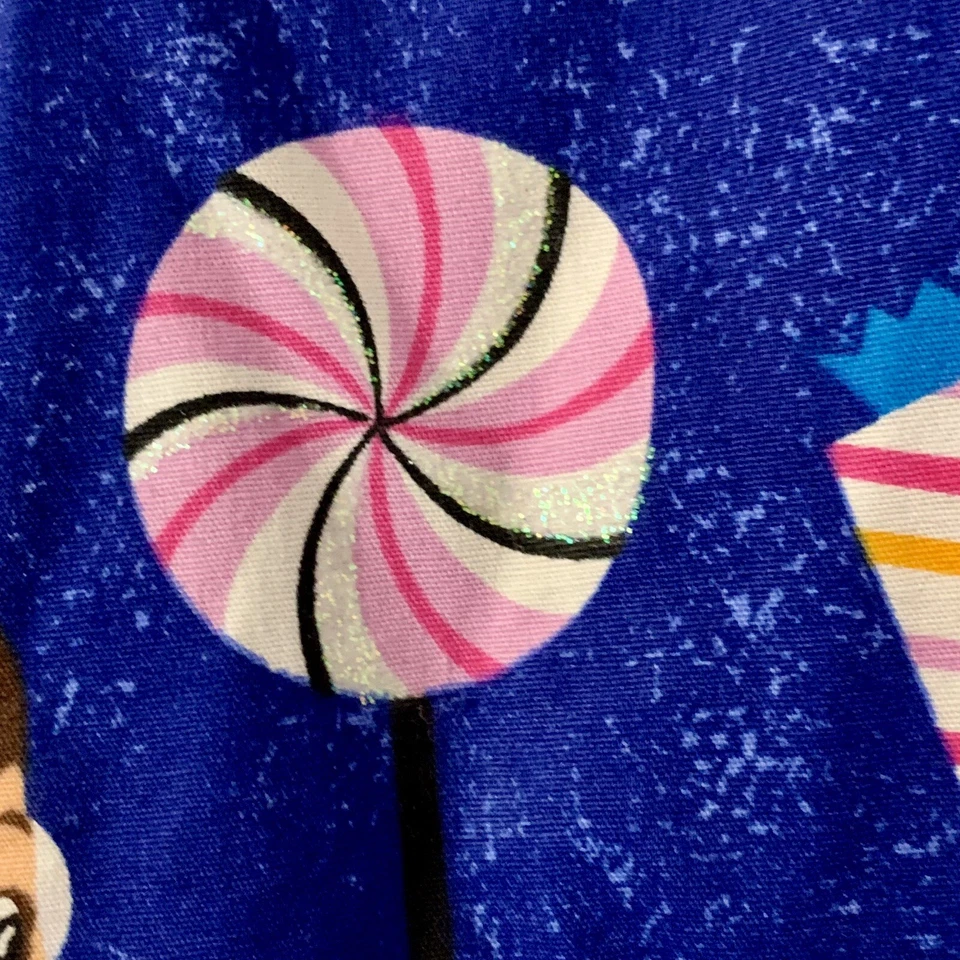 DISNEY Scrubs Tooniforms Prints V-Neck Top In Cocoa Cuddles Glitter Size 3XL NWT - Image 4 of 4