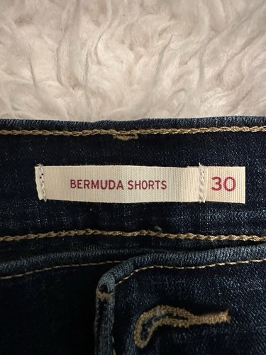 Levis Women's Bermuda Shorts-Blue, Sculpt Size 10 W30 NWT - Picture 3 of 10