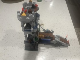 LEGO Castle: Drawbridge Defense (7079)