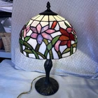Vtg Tiffany-Style Stained Glass Floral Table Lamp 20” Height Bronze Base Read
