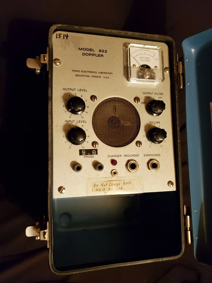 Doppler Parks Electronics Lab Modelo 822 con Estuche de Sonda y Accesorios Foto 2 de 4