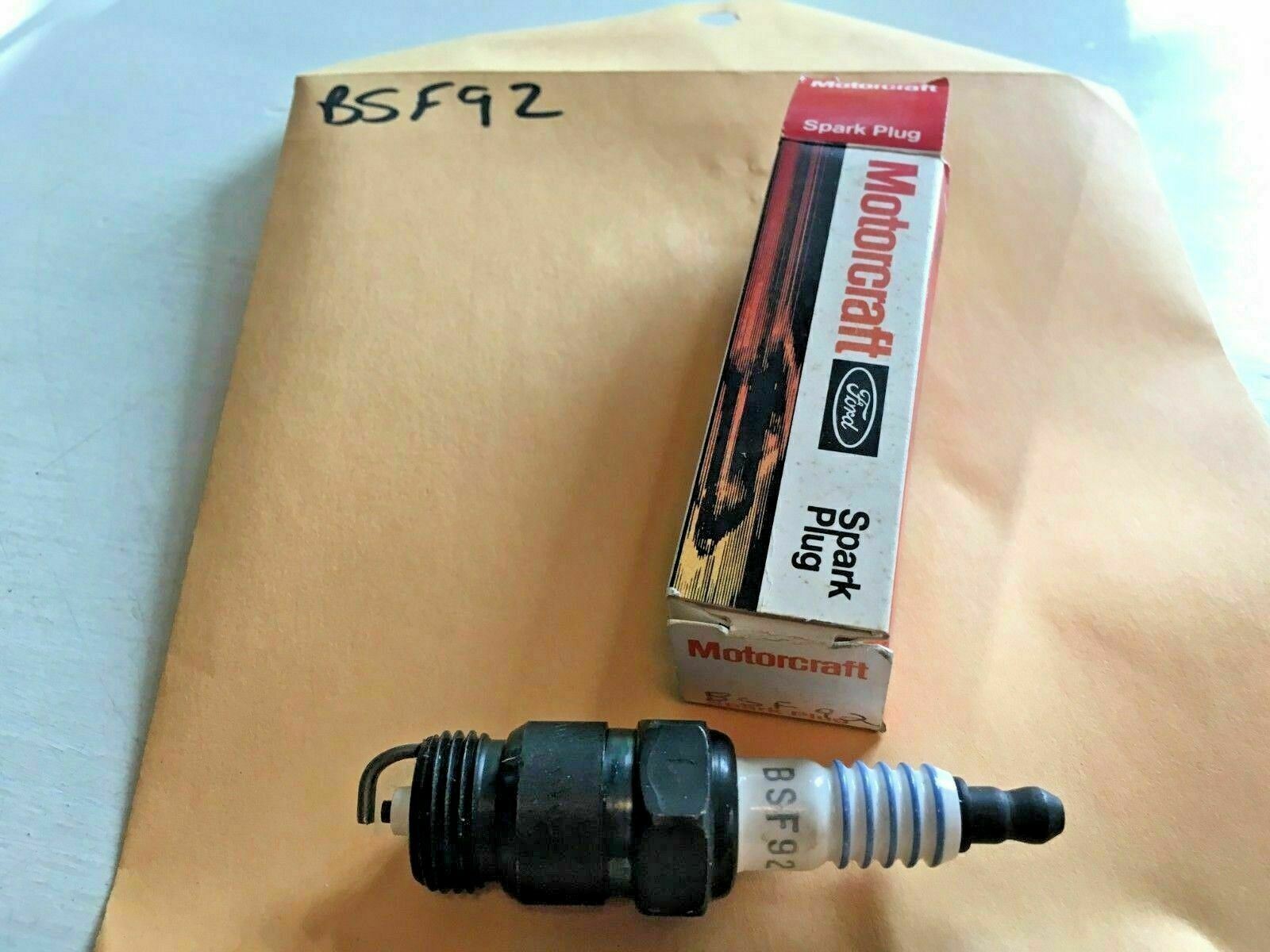 Motorcraft BSF92 - Set of 1 Plugs - M1