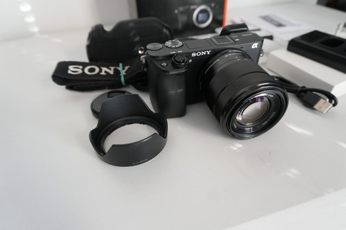 Sony A6300+ sony 18-55lens +battery hand grip+ original box+ 3batteries+ charger - Picture 9 of 15