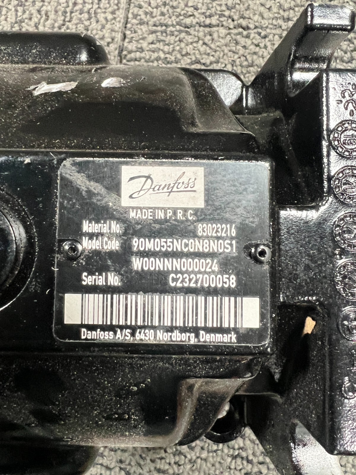 Danfoss Axial Piston Motor 90M055NC0N8N0S1W00NNN000024 83023216  