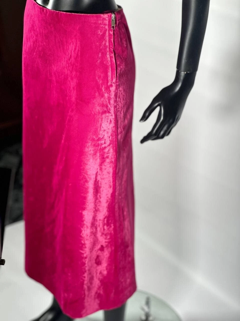 Gucci jupe maxi velours rose avec ceinture, taille 36