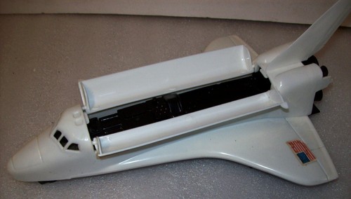 Classic NASA Challenger Space Shuttle Gay Toys Inc #696 Plastic Toy Made in USA - Picture 2 of 4