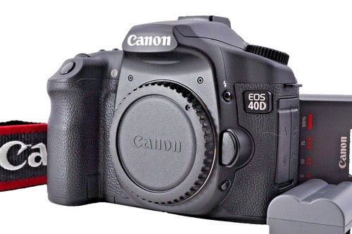 Canon Eos 40D Digital Camera with Image Stabilizer 28-135 mm