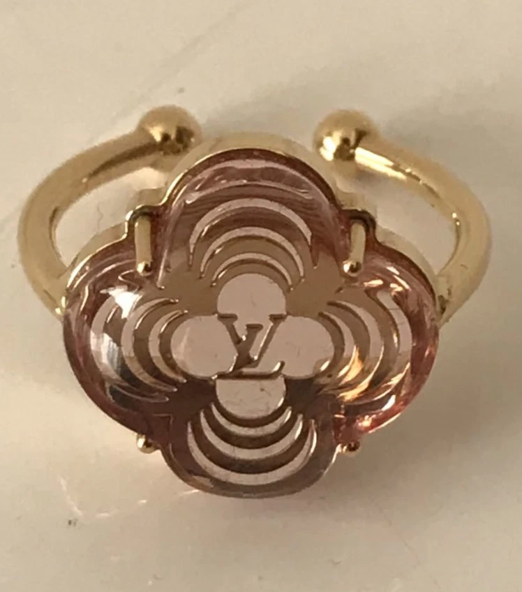 Louis Vuitton Blossom Open Ring, Pink Gold and Diamonds. Size 47