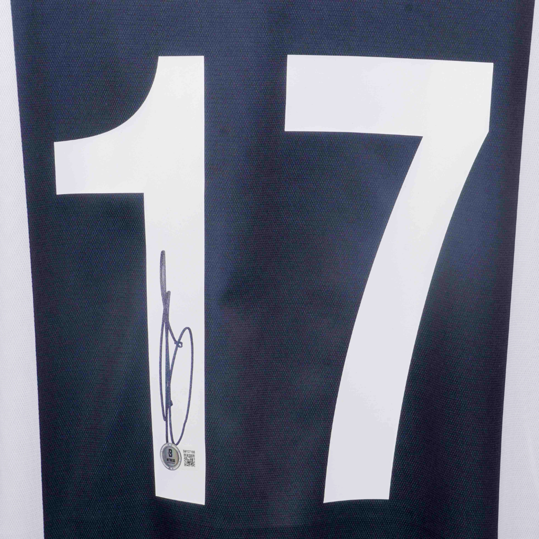 David Trezeguet Signed Juventus FC Home Soccer Jersey #17 with