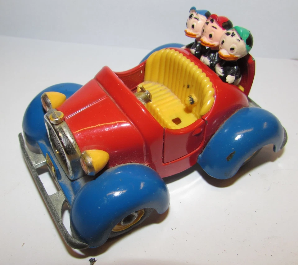 Auto Politoys Paperino Paperino n.554 Made in Italy anni 60 rarità - Immagine 2 di 4