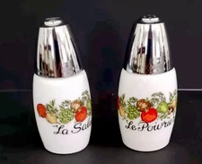 Corningware Spice Of Life Salt & Pepper Shakers La Saliere Le Poivrier Gemco