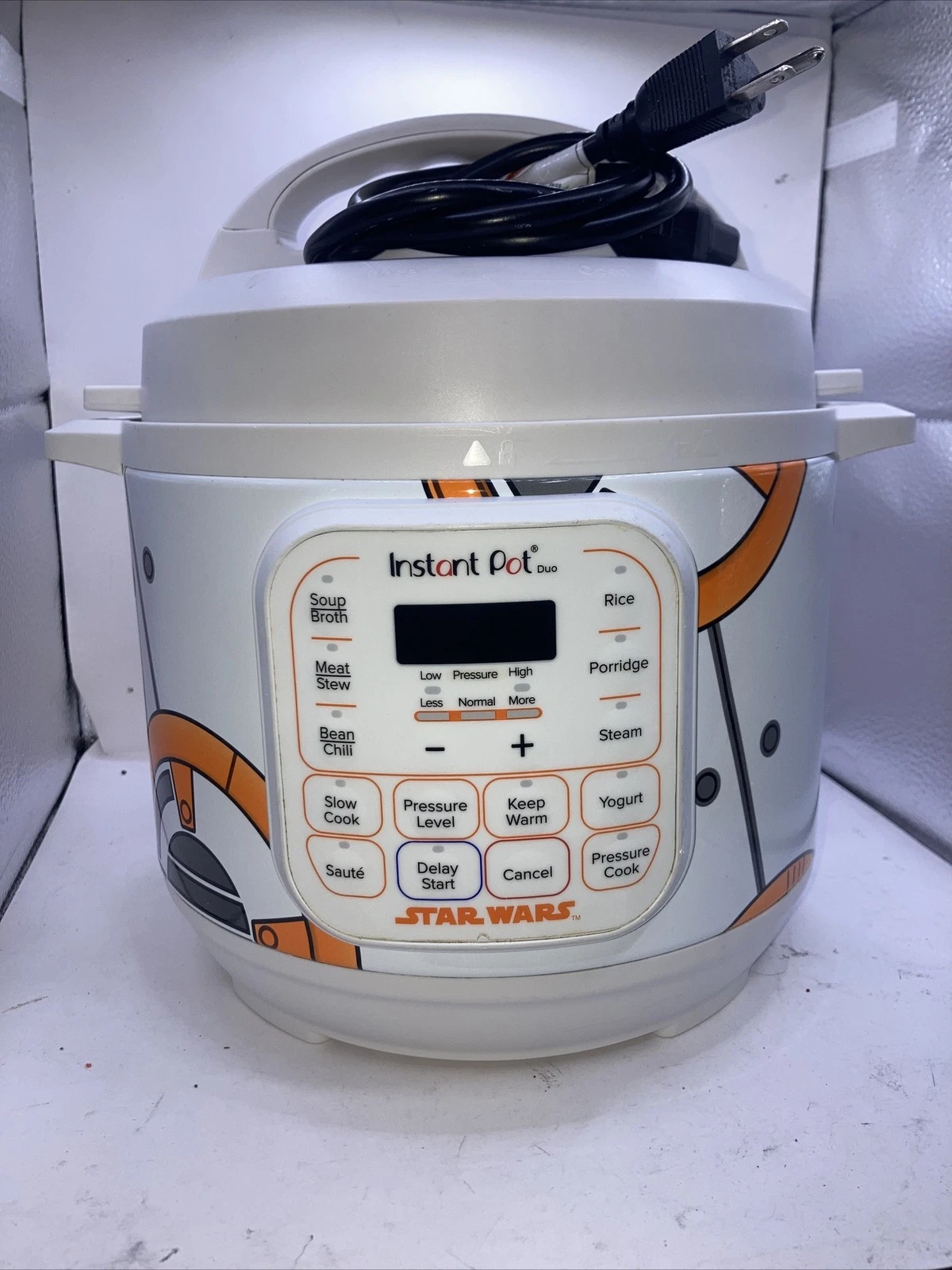 Star Wars BB-8 Instant Pot Duo 3 Qt Duo Pressure Cooker Special Edition