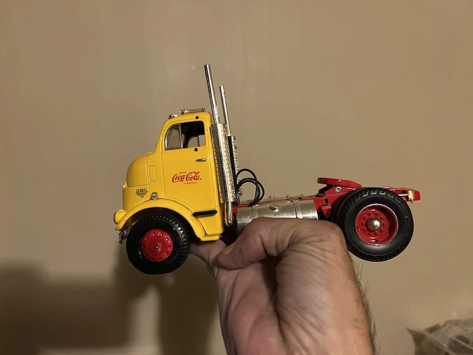 COCA COLA COKE 1954 GMC SEMI GREAT DANE TRAILER - Image 4 of 4