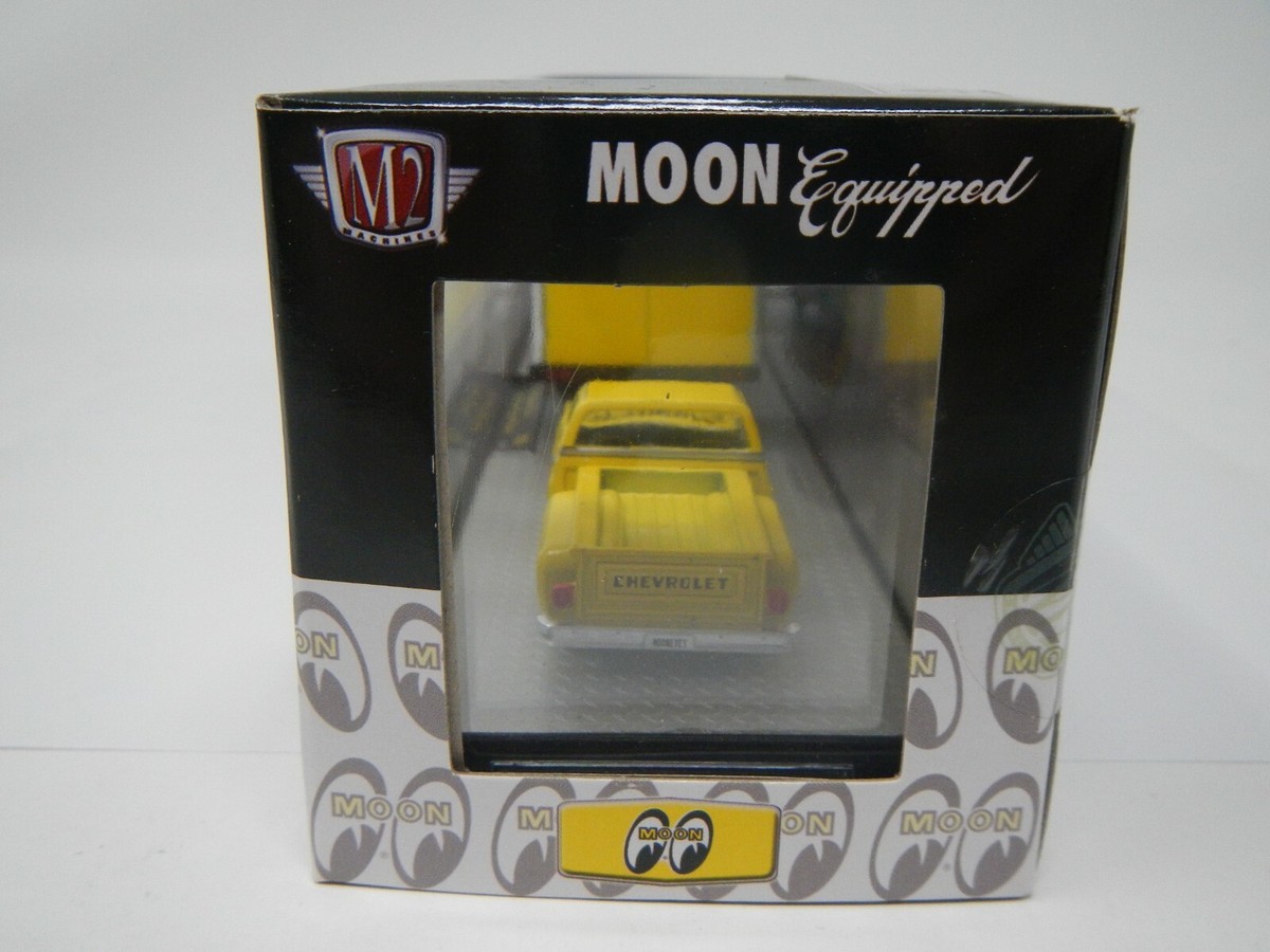 M2 Machines Moon Eyes 1968 Chevrolet C60 Truck & 1976 Chevrolet