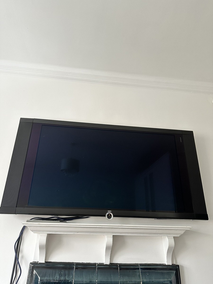 Loewe Compose full HD tv 46” with Speakers (attached),remote, manual