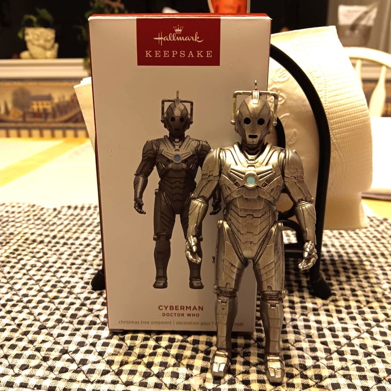 HALLMARK DOCTOR WHO CYBERMAN 2024 CHRISTMAS KEEPSAKE ORNAMENTS