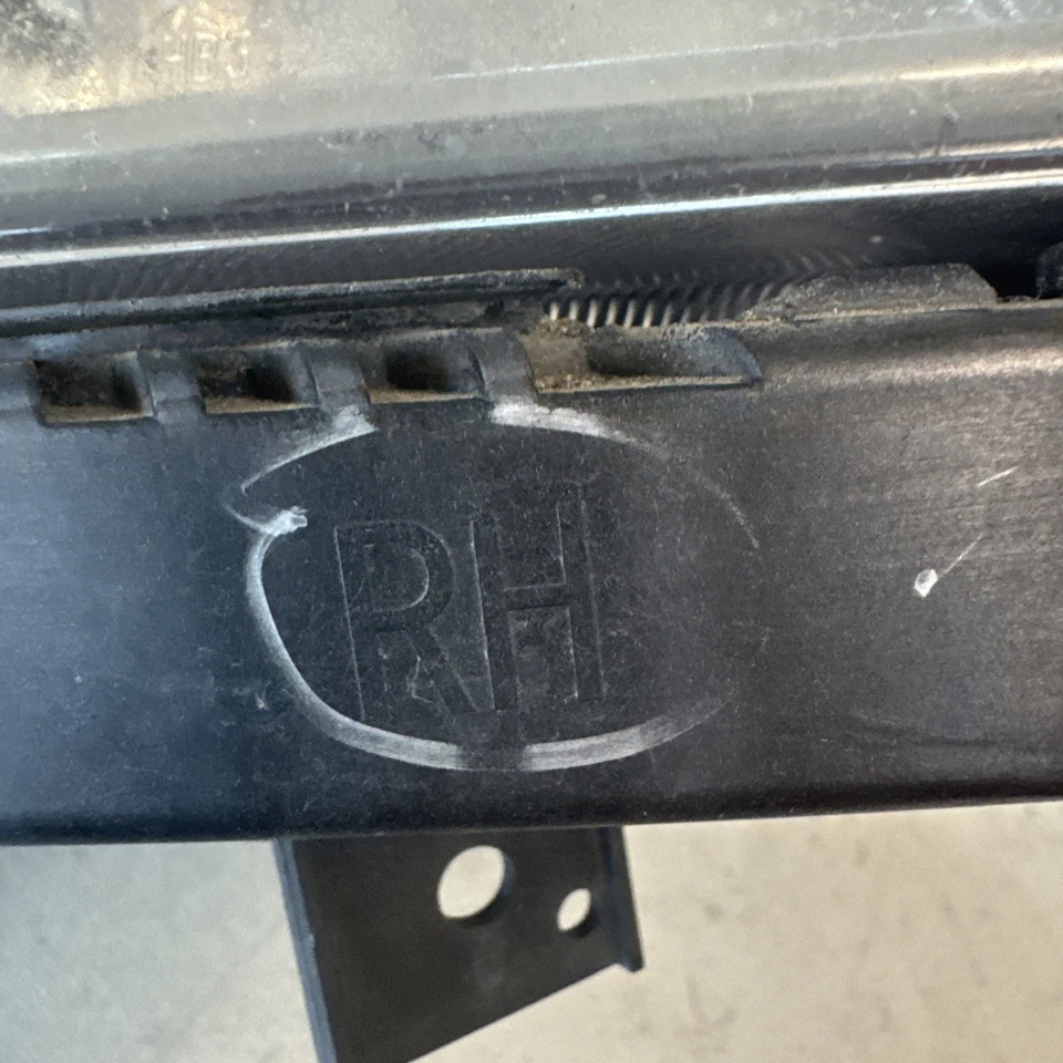 Faro lateral derecho pasajero Subaru Tribeca 2014 57707XA12A Foto 3 de 4