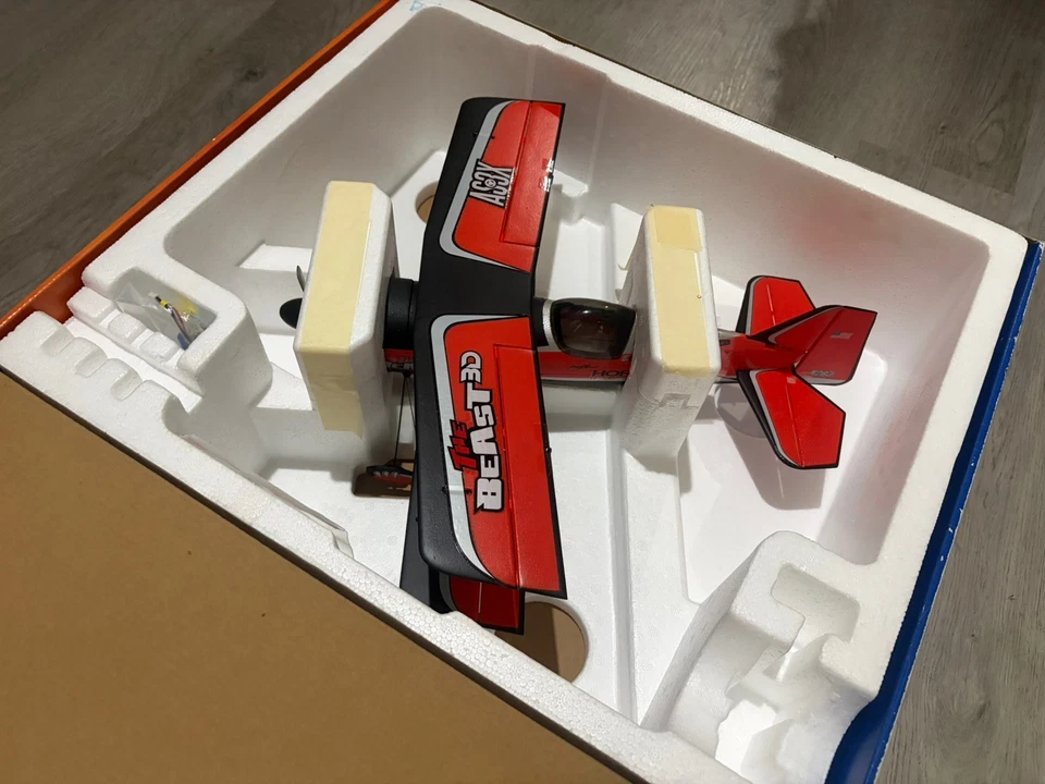 Mint In Box - E-fFite Beast UMX BNF RC Airplane w/ Box - Image 2 of 2