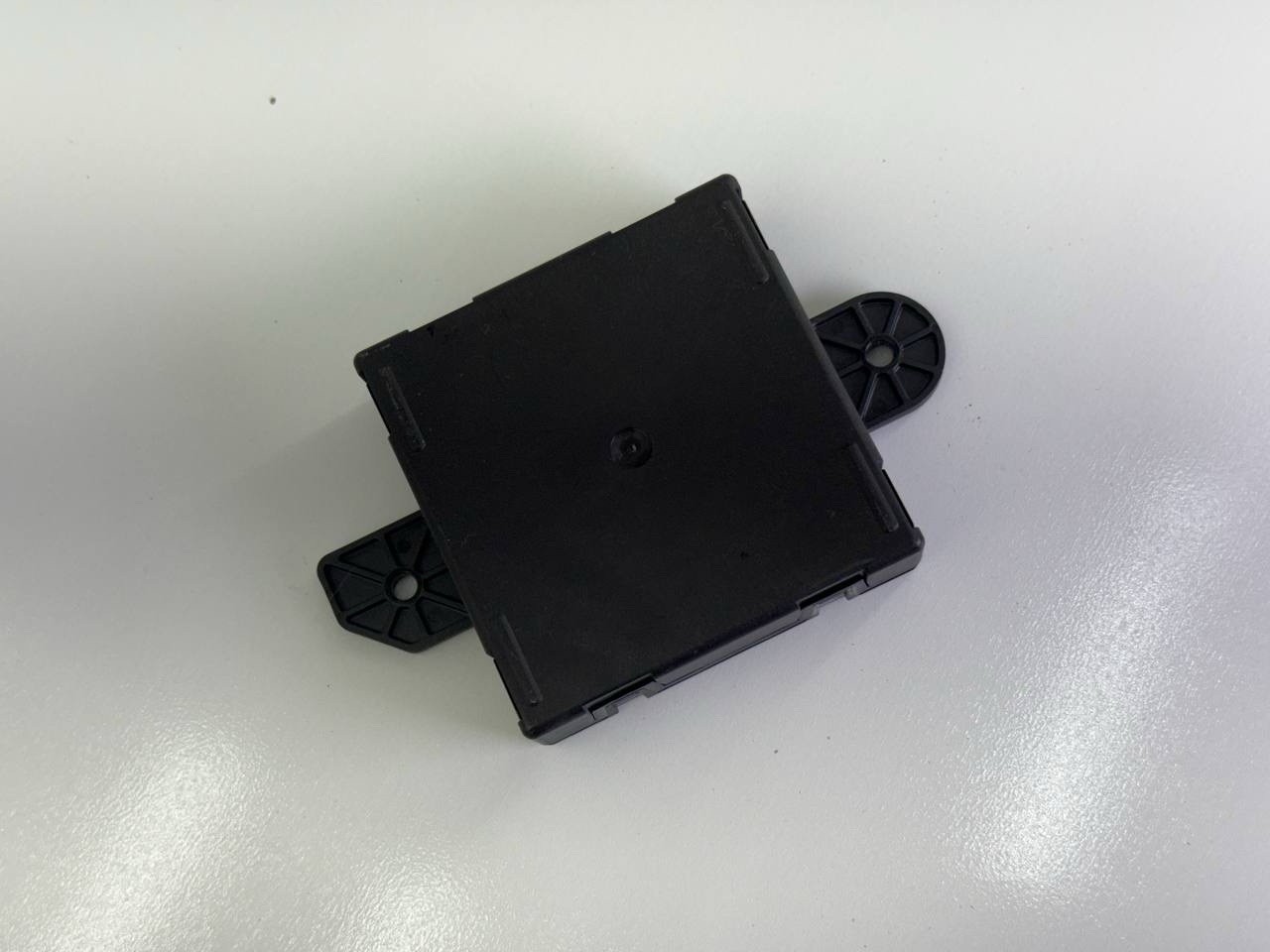 2014-2017 Maserati Ghibli Front Right Side DOOR Control Module 368