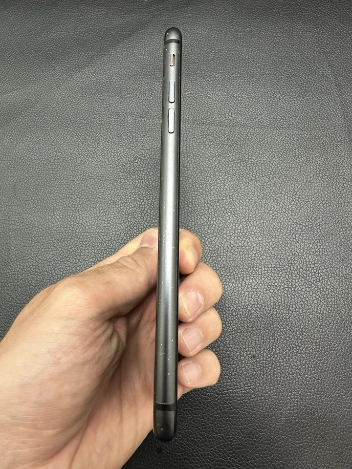 Apple iPhone 8 Plus 256GB - Space Gray - FOR PARTS - Image 4 of 4