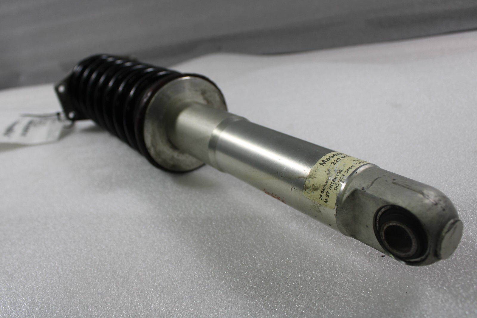 Maserati Quattroporte, Rear Shock, Used, P/N 220916