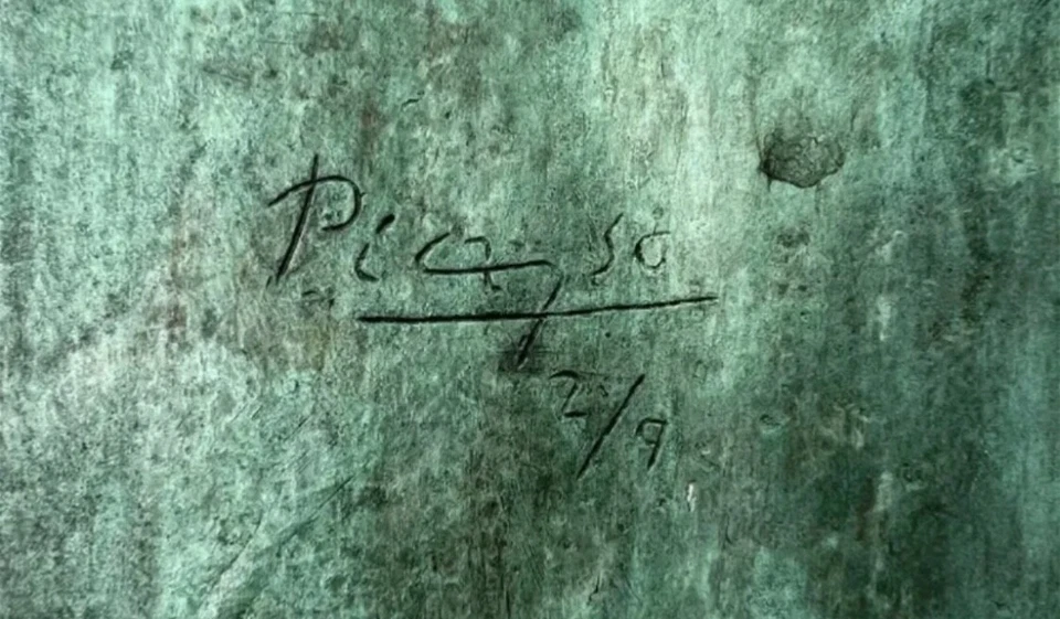 Gran escultura moderna de bronce después de Picasso Foto 3 de 4