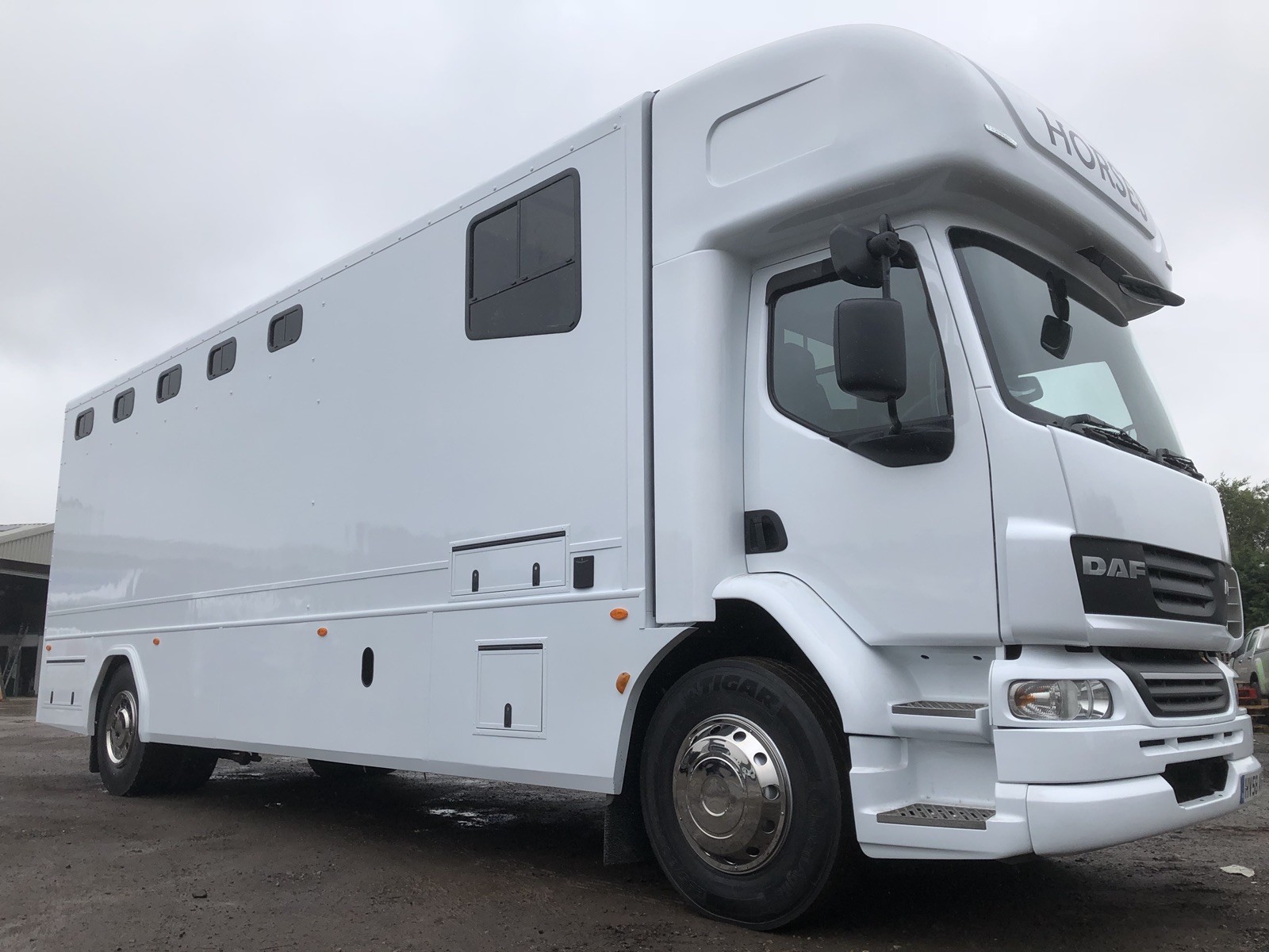 Horsebox REPAIRS 3.5t hgv ramps floors paint lights Daf renault eBay