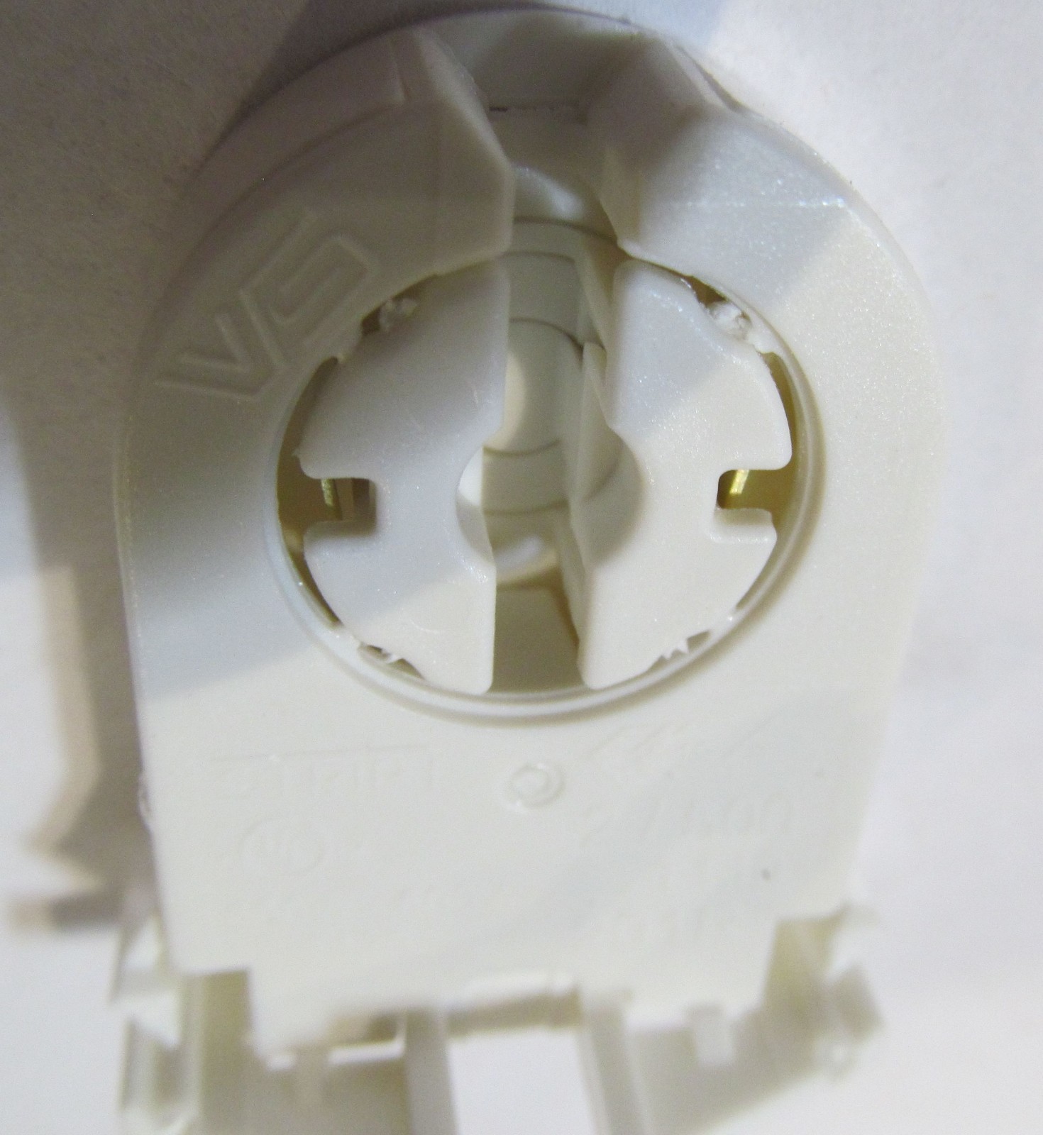 10PACK T8/ T12 T140 G13 MEDIUM BIPIN SHUNTED TOMBSTONE PUSHFIT