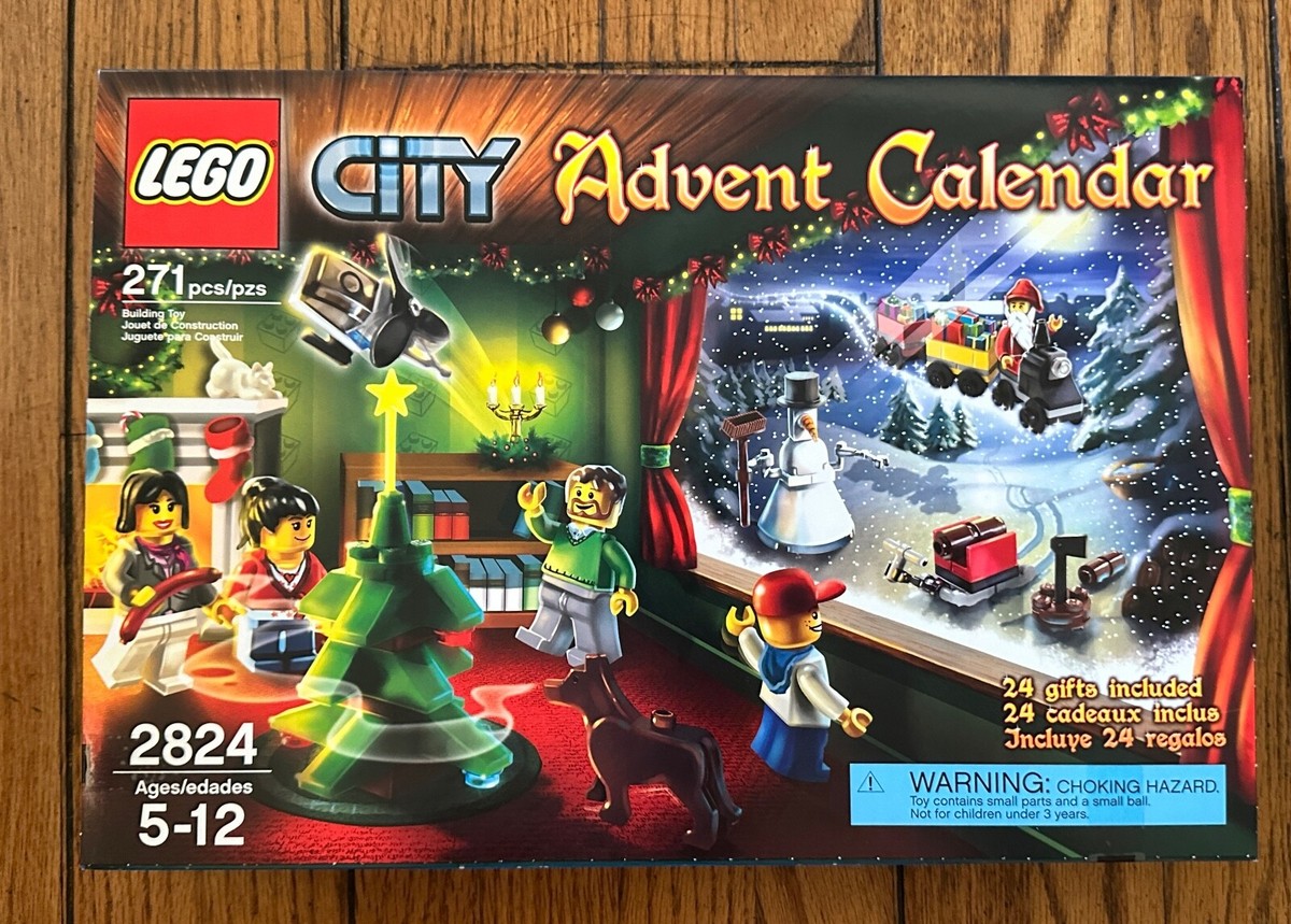 NEW* LEGO 2824 Town City 2010 ADVENT CALENDAR Yellow Santa Snowman