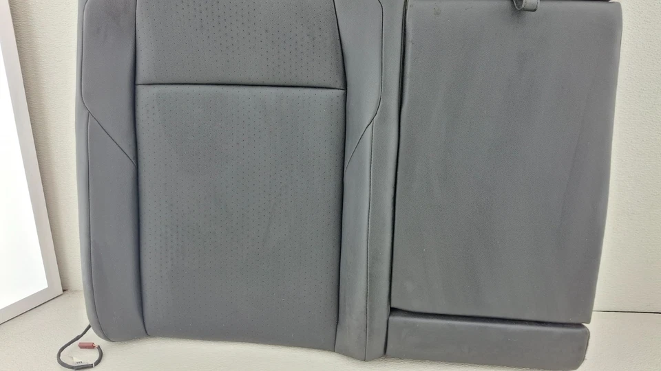 2019-2021 Volkswagen Jetta Rear Right Leather Upper Seat Cushion OEM - Image 4 of 4