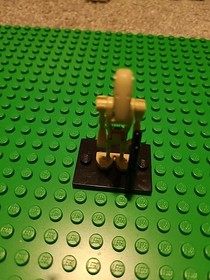 Lego Sets 7869 And 7669 Complete Sets With Mint Condition Minifigures.