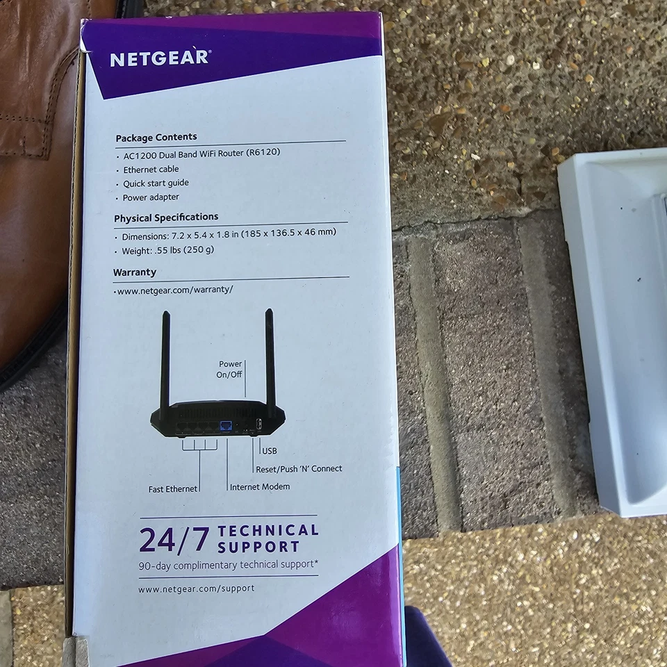 Netgear R6120 AC1200 Dual Band WiFi Router NWT Internet Modem Home Work Network - Image 3 of 4