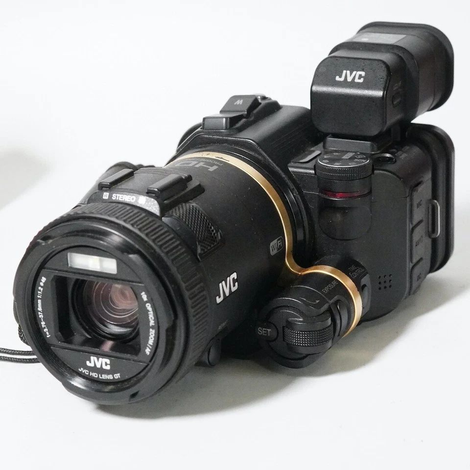 Used Everio GC-YJ40 JVC Victor Kenwood Video Camera Camcorder Made in Japan - Image 2 of 4