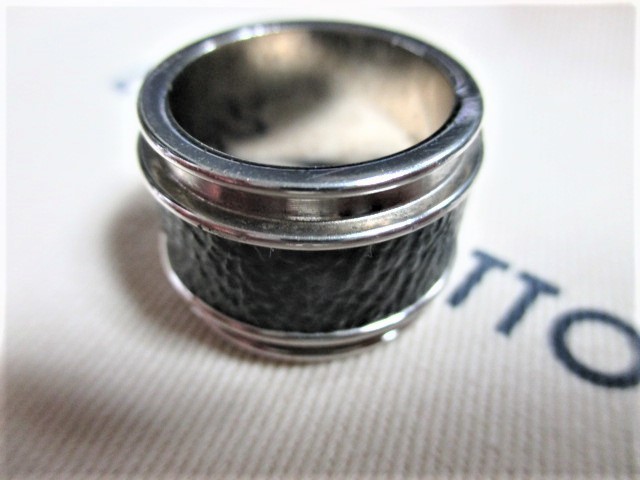 LOUIS VUITTON Berg Monogram Eclipse Ring Men s M … - image 6