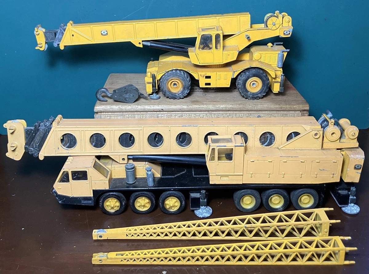 NZG Crane Vintage Manufacture Diecast Construction Equipment for