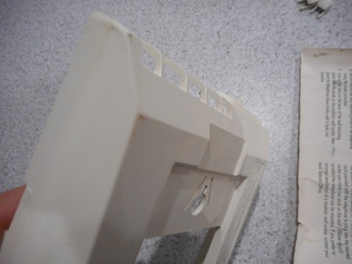 TELSTRA WALL MOUNTING BRACKET FOR TOUCHFONE 200 NEVER USED - Zdjęcie 5 z 7