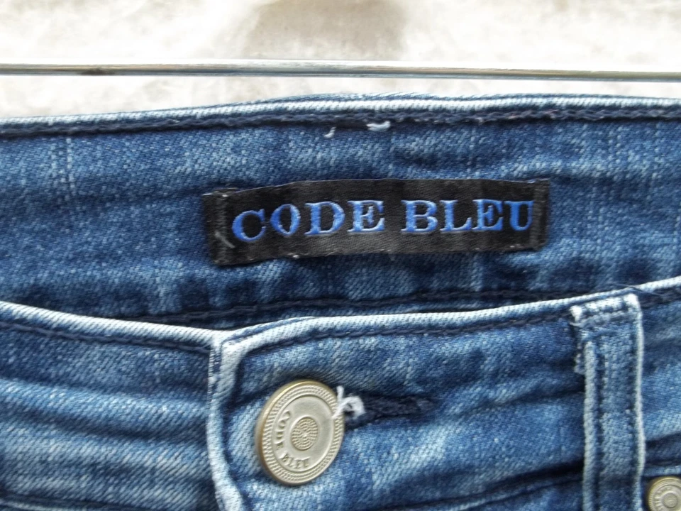 Code Bleu Womens Denim Blue Jeans Size 10S Waist 32" inseam 30.5" - Image 4 of 4