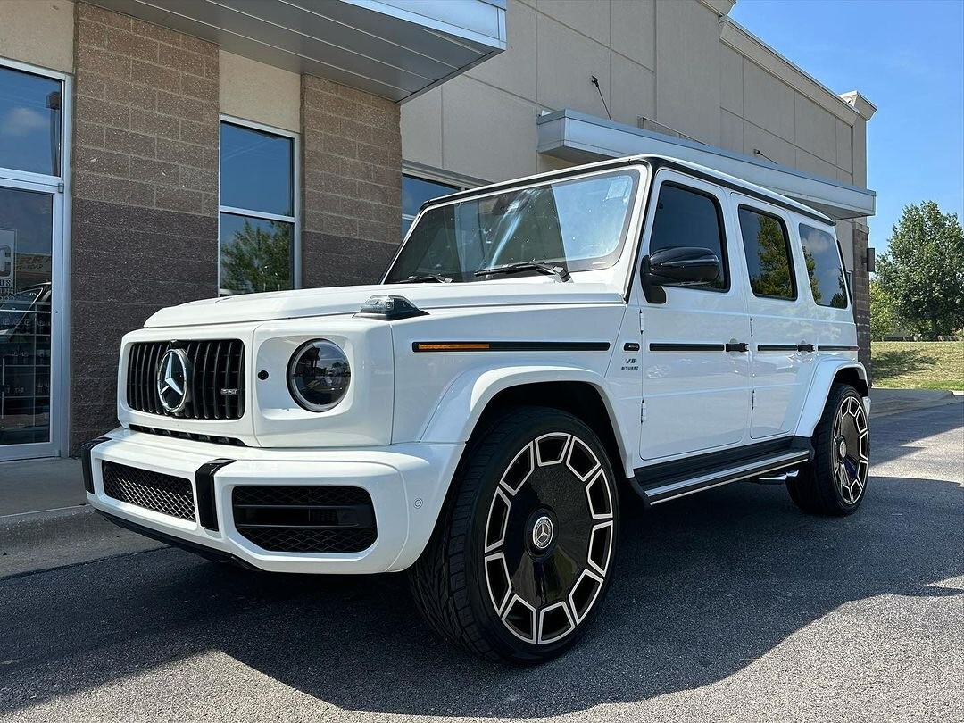24" inch Giovanna Sicily Black Machine Wheels Bentley Bentayga G550 G63 Gwagon