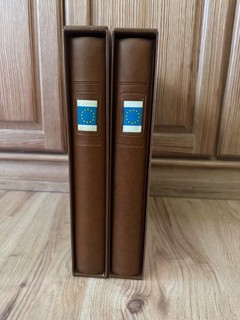 2 Lindner T albums with slipcase in the color brown