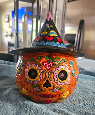 Jim Shore Heartwood Creek LED Jack-o'-Lantern Pumpkin Resin Figurine 5in