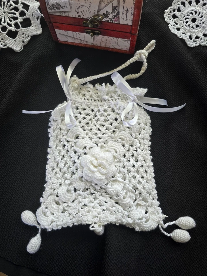 Bolso de boda vintage de ganchillo recreación: era eduardiana Foto 2 de 3