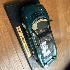 Maisto 1/18 JAGUAR XJ220 (1992) Special Edition