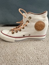 Converse Chuck Taylor All Star High Top Women  s 7 Cream Canvas Tan Leather Patch