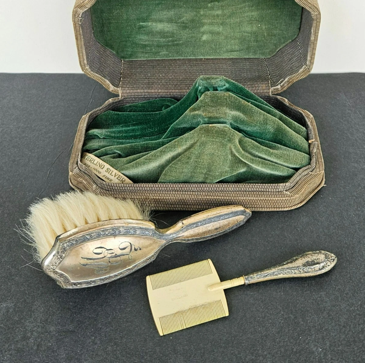 25+ 1850-1899 Antique US Sterling Silver Brushes & Grooming Sets