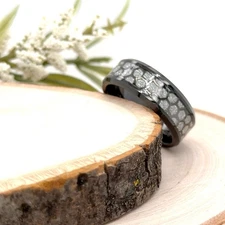8mm Modern Tungsten Wedding Band with Honeycomb Design – Unisex Stylish Ring