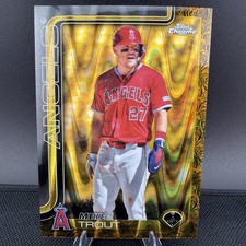 2025 Topps Gilded Mike Trout Gold RayWave Refractor 24/25 Los Angeles Angels