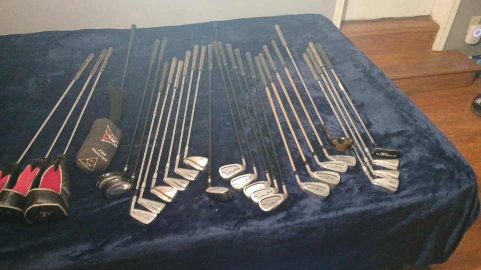 Golf Clubs In Great Condition Teardrop Golf Bag Included.. See Photos - Image 2 of 4